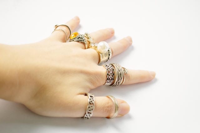 思い出を未来へ紡ぎ出す指輪リフォームで叶える私だけの新たなアクセサリー物語